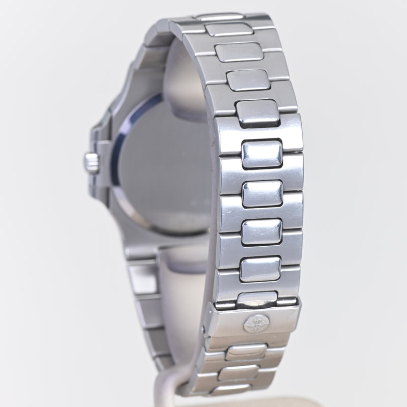 Patek Philippe Nautilus Jumbo 3700/1A